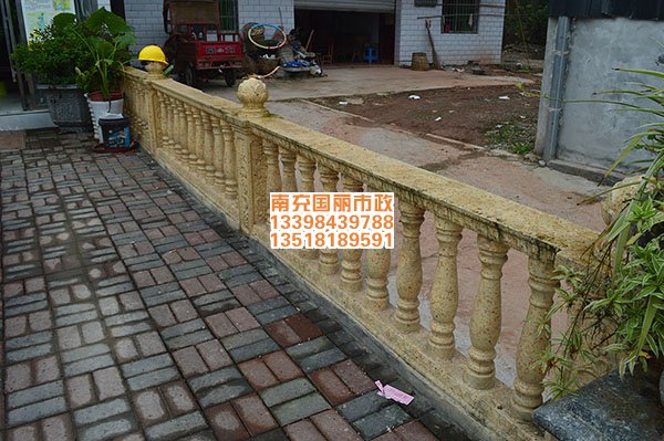 南充仿木欄桿_南充別墅欄桿